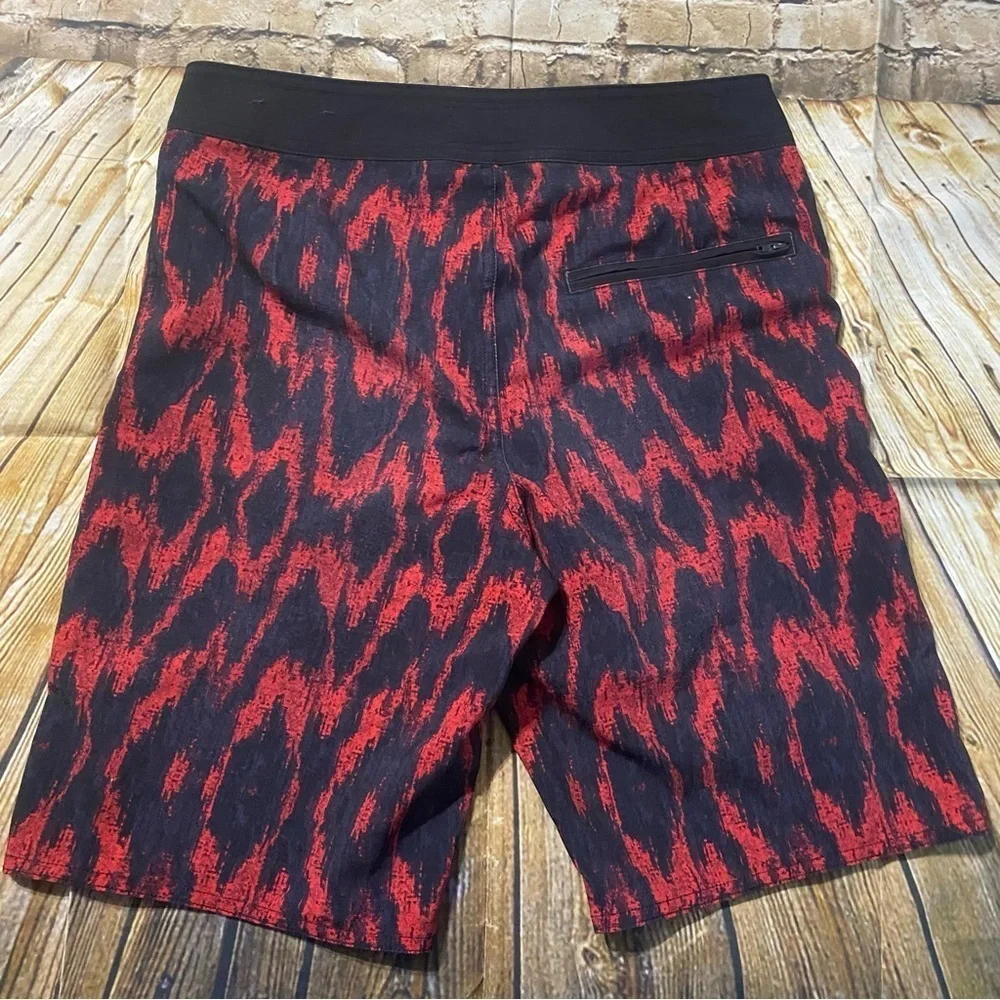 American Eagle Red Black Pattern Swim Shorts
